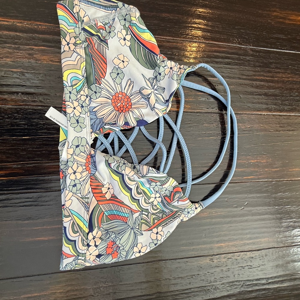 Victoria's Secret Blue and Multicolor Strappy sport bra